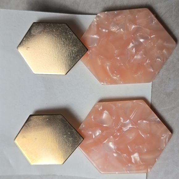 Hexagonal Gold Tone  Peach Drop Earrings - Picture 5 of 7